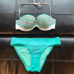 Victoria’s secret’s 2 piece swimsuit